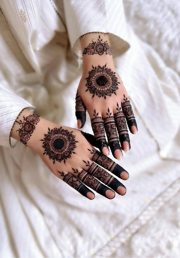 128399 heena henna.jpeg